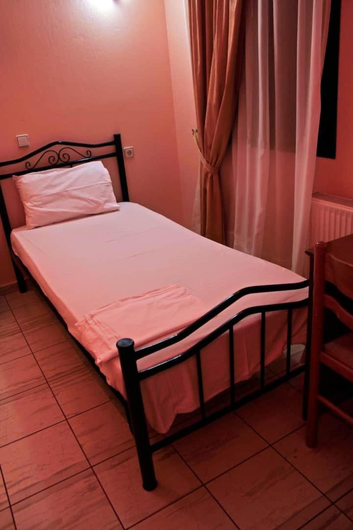Guesthouse Bizani Neo Mpizani ห้อง รูปภาพ
